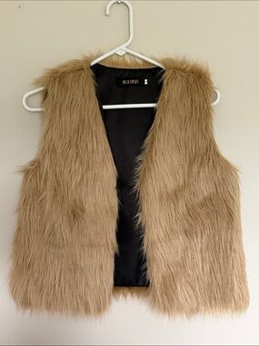 Faux Fur Vest in Camel